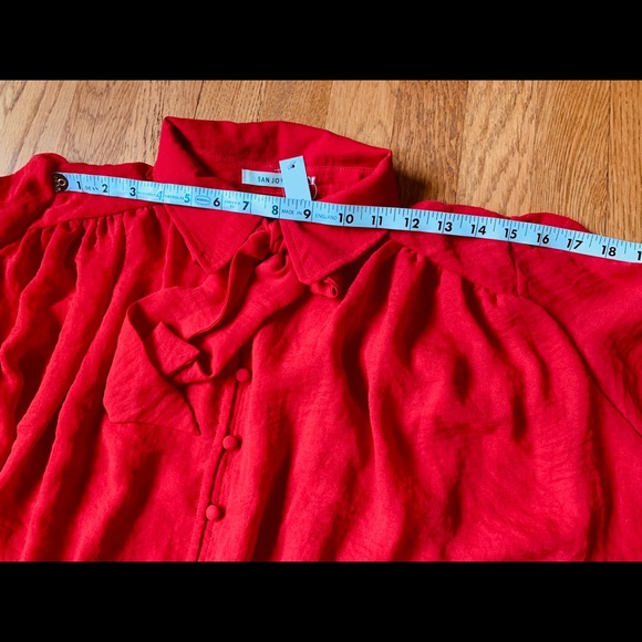 NWT Tie neck button up oversize blouse size M - Picture 14 of 17